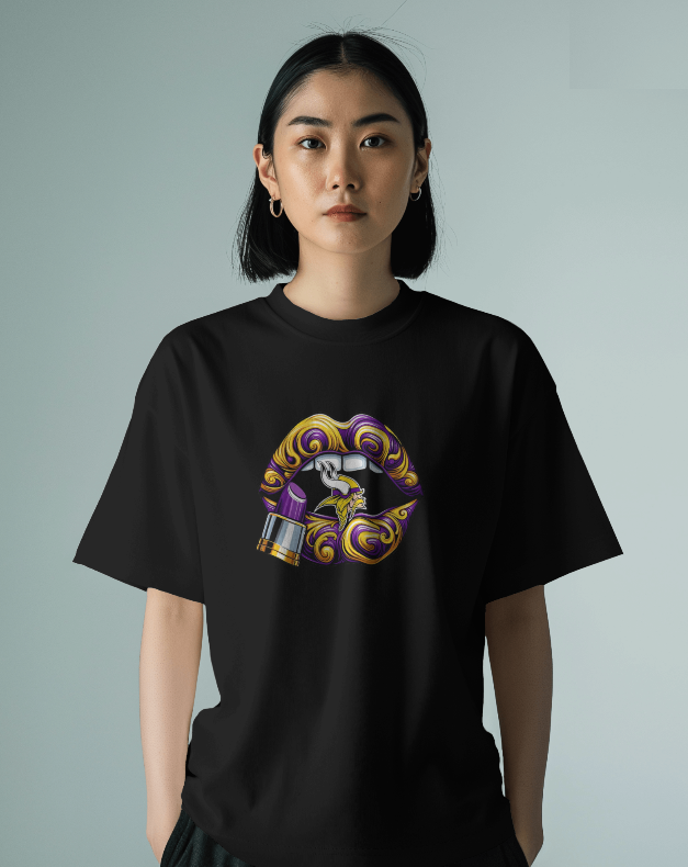 Minnesota Vikings Vintage Lips Womens NFL Tee
